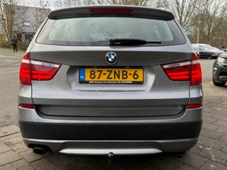 Thumbnail Mobil 8