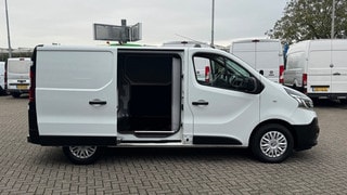 Thumbnail Mobil 6