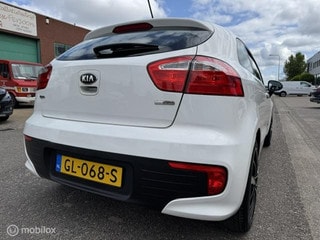 Thumbnail Mobil 5