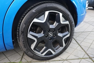 Thumbnail Mobil 4
