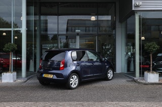 Thumbnail Mobil 4