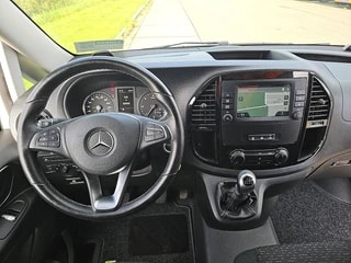 Thumbnail Mobil 8