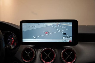 Thumbnail Mobil 8