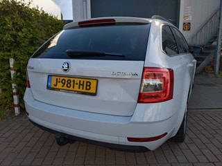 Thumbnail Mobil 4