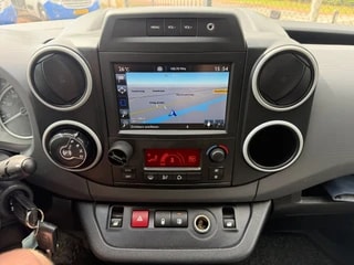 Thumbnail Mobil 8