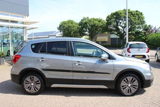 Thumbnail Mobil 5