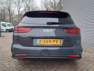 Thumbnail Mobil 6