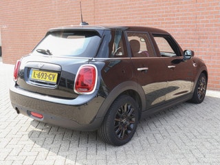 Thumbnail Mobil 6