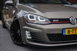 Thumbnail Mobil 10