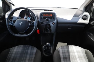 Thumbnail Mobil 9