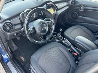 Thumbnail Mobil 4