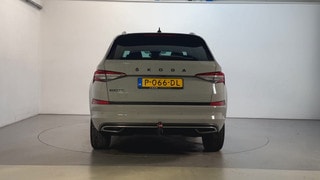Thumbnail Mobil 8