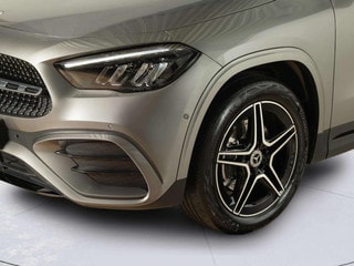 Thumbnail Mobil 6