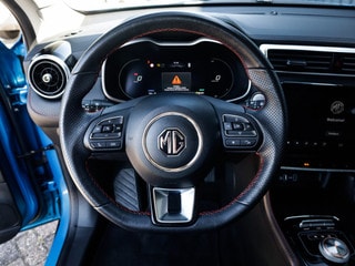 Thumbnail Mobil 6