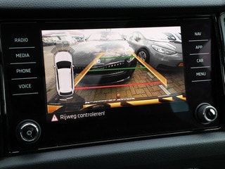 Thumbnail Mobil 8