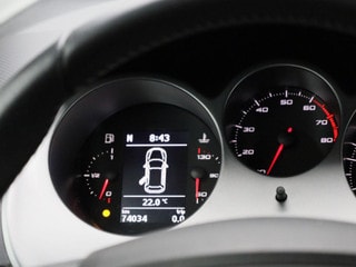 Thumbnail Mobil 8