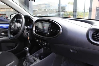 Thumbnail Mobil 2