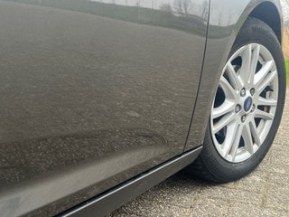 Thumbnail Mobil 8