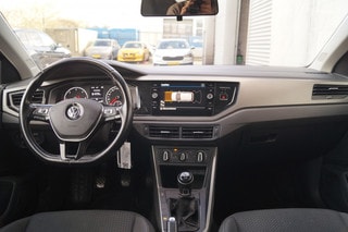 Thumbnail Mobil 9