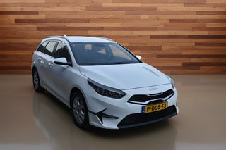 Thumbnail Mobil 6