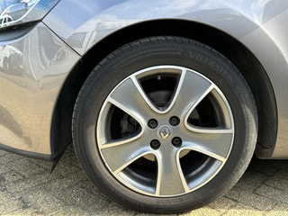 Thumbnail Mobil 7