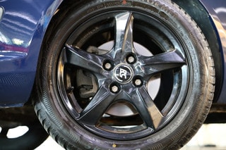Thumbnail Mobil 4