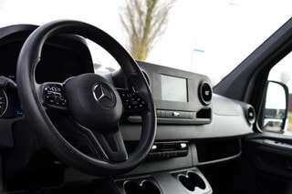 Thumbnail Mobil 2