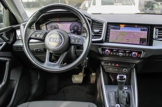Thumbnail Mobil 8