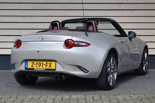 Thumbnail Mobil 6