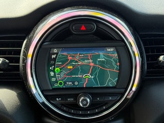 Thumbnail Mobil 7