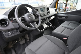 Thumbnail Mobil 4