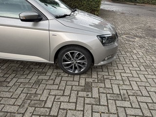 Thumbnail Mobil 7