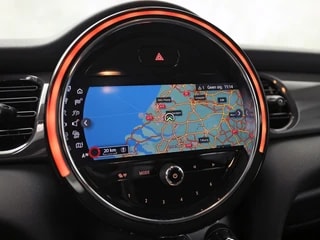 Thumbnail Mobil 8