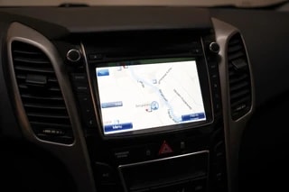 Thumbnail Mobil 9