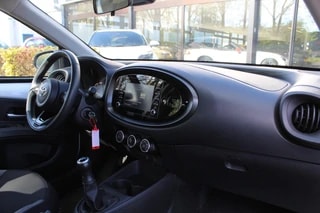 Thumbnail Mobil 4