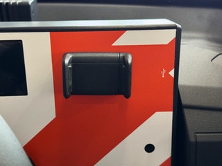 Thumbnail Mobil 6
