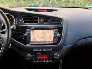 Thumbnail Mobil 8