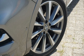Thumbnail Mobil 4