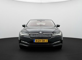 Thumbnail Mobil 8