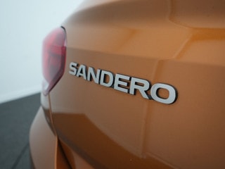 Thumbnail Mobil 8