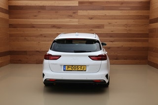 Thumbnail Mobil 4