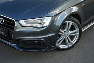 Thumbnail Mobil 6