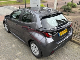Thumbnail Mobil 8