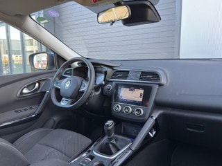 Thumbnail Mobil 6