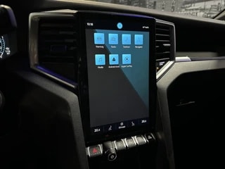 Thumbnail Mobil 8