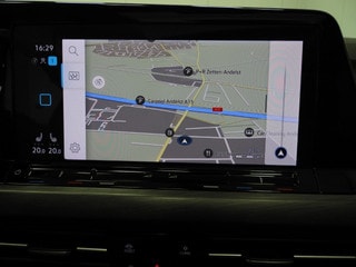 Thumbnail Mobil 8
