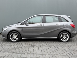 Thumbnail Mobil 8