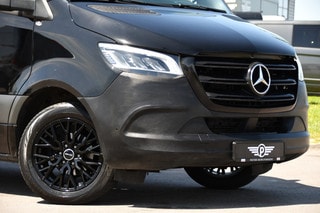 Thumbnail Mobil 8