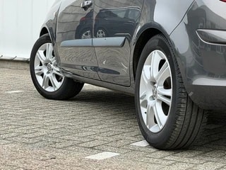 Thumbnail Mobil 6