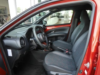 Thumbnail Mobil 4